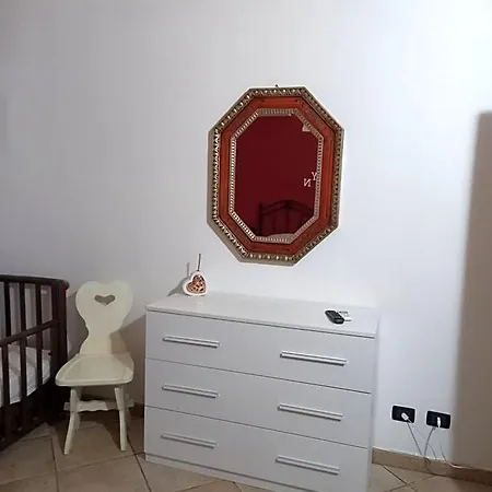 Curti Russi לינה וארוחת בוקר מונטרוני די לצ'ה